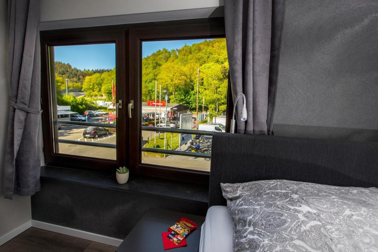 Guesthouse Cockpit อาเดเนา ภายนอก รูปภาพ