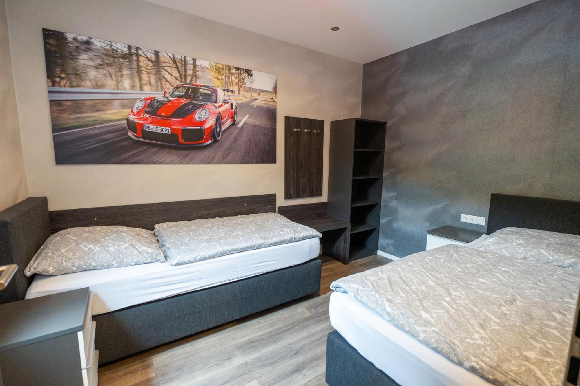 Guesthouse Cockpit อาเดเนา ภายนอก รูปภาพ