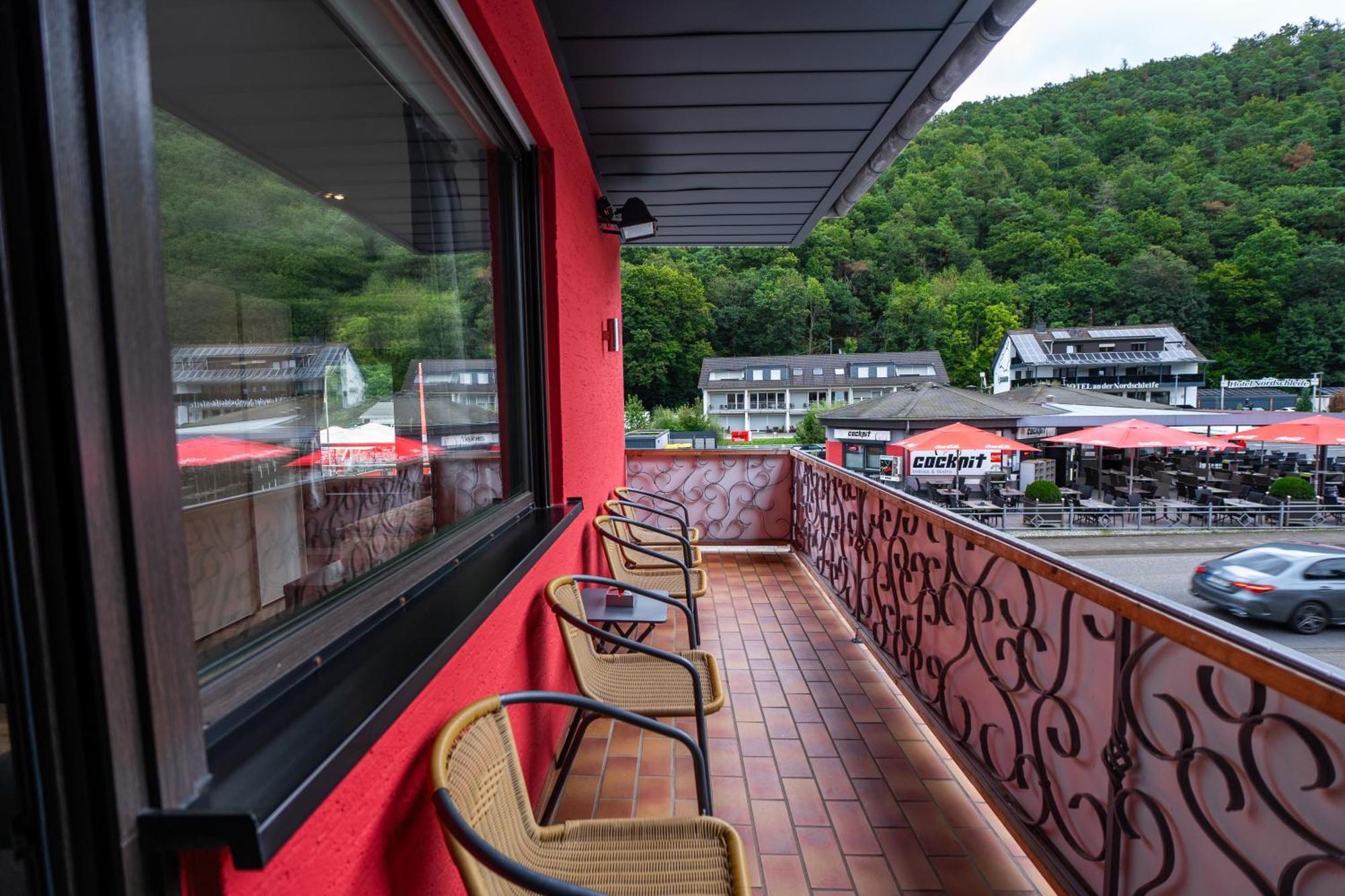 Guesthouse Cockpit อาเดเนา ภายนอก รูปภาพ